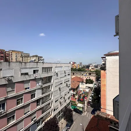 Angie's * Τίρανα